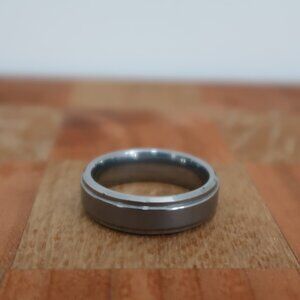 Art Carved Tungsten Carbide Marked on Men's Silver Tone Groom's Ring Size 10.5